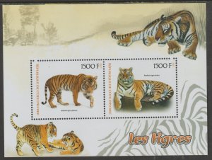 TIGERS  perf sheet containing two values mnh