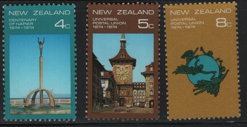 NEW ZEALAND 553-555  MINT HINGED