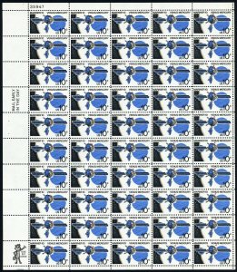 1557, 10¢ Floating Red Star Color Shift Error Space Sheet - Stuart Katz