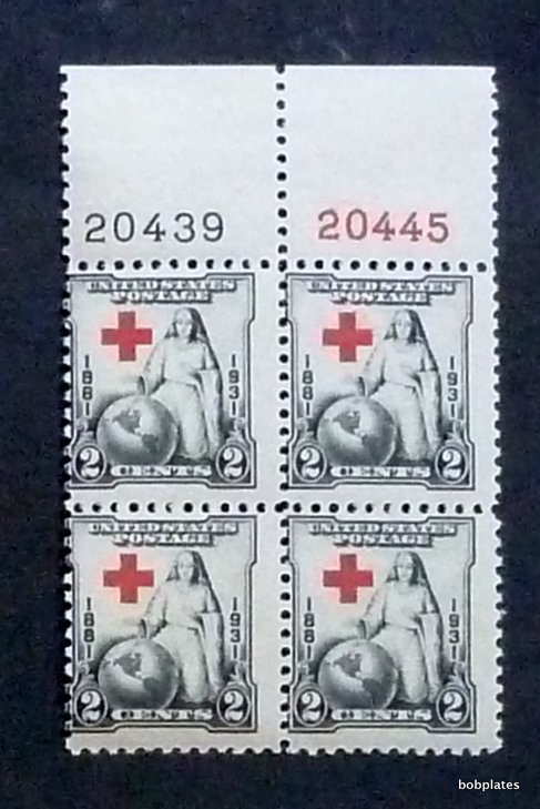 BOBPLATES US #702 Red Cross Top Plate Block 20439 20445 F+ NH SCV= $3