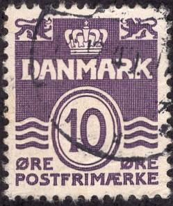 Denmark 230 - Used - 10o Wavy Lines (1938) (cv $0.35) (1)