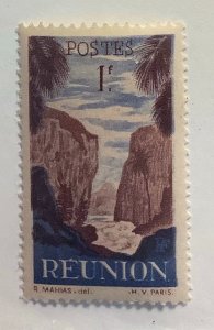 Réunion 1947 Scott 255 MNH - 1fr, Seascape with Fir and Palms