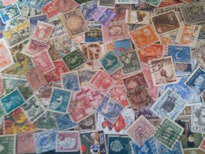 10,000 Used WW Stamp Lot Unsearched 94% DIFFERENT! Vintage: 60+ Years Old