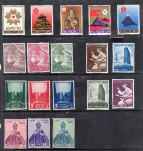 VATICAN 5 COMPLETE SETS MNH VF