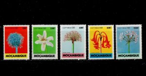 Mozambique 1988 - Flowering Plants - Set of 5 Stamps - Scott #1041-1046 - MNH