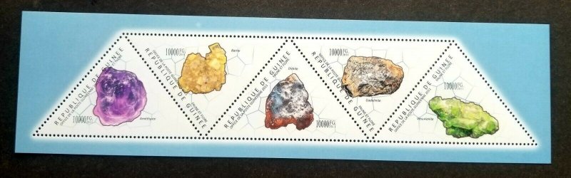*FREE SHIP Guinea Minerals 2011 Crystal (ms) MNH *odd shape *unusual