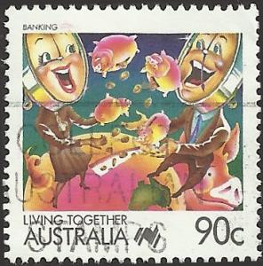 Australia Unidentified Box Item