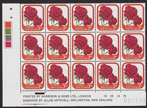 NEW ZEALAND 1975 2c Roses plate block 1B with 2 reprint dots in margin MNH..1635 