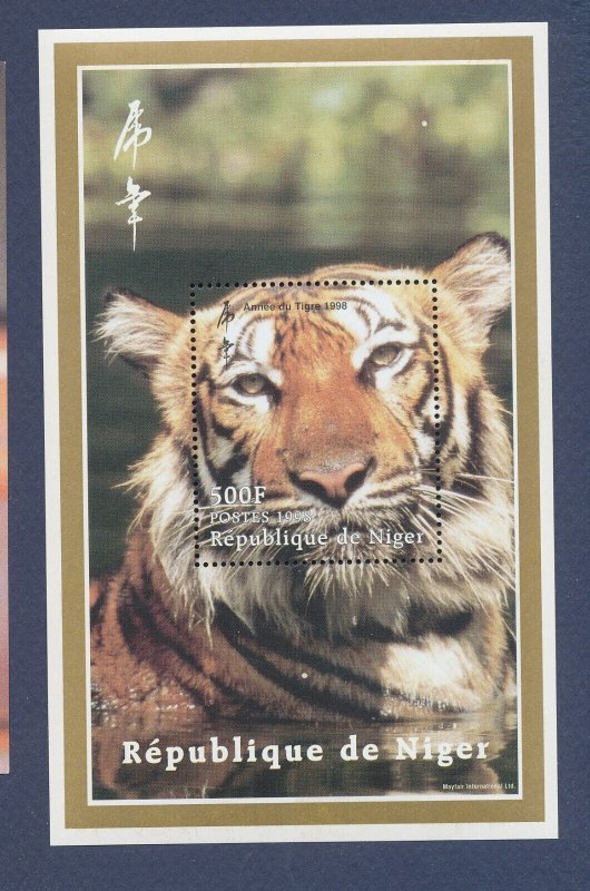 NIGER -  MNH S/S  - Year of the Tiger - cat - 1998 --b
