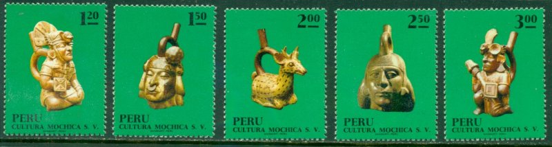 PERU 577-81 MNH CV $6.85 BIN $3.75