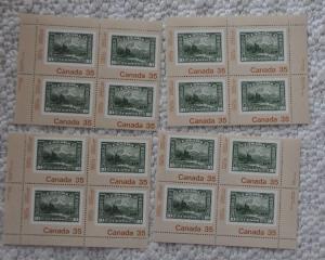 Canada.  Scott   912 corner blocks