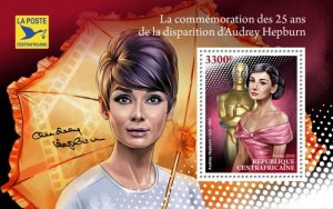 Central Africa - 2018 Audrey Hepburn - Stamp Souvenir Sheet - CA18706b