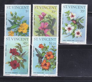 St Vincent 465-469 Set MNH Flowers And Birds