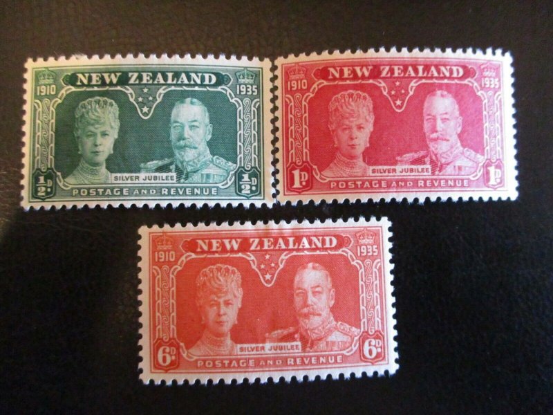 New Zealand #199-01 Mint Hinged (M5T7) WDWPhilatelic 