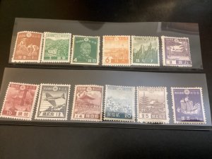 JAPAN stamp LOT between #257 // 271 MINT NH CAT $40 plus