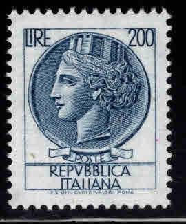 Italy Scott 998U MNH** 16x20 mm small size 200 Lire Italia