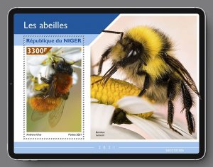 NIGER - 2021 - Bees -  Perf Souv Sheet - Mint Never Hinged