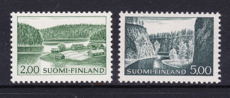 Finland a pair of decent cv items MH from 1964