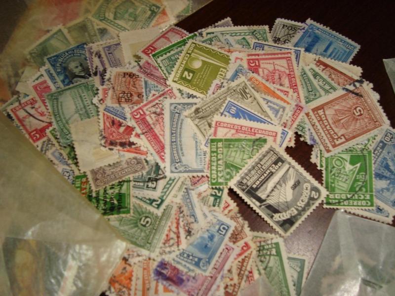 ECUADOR EQUATEUR Stamp collection lot accumulation stockbook +bags +7000 stamps