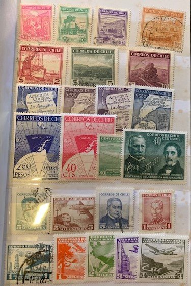 STAMP STATION PERTH Chile Collection in Album 260+ stamps Mint/Hinged