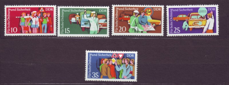 J22671 Jlstamps 1975 germany ddr set mnh #1678-82 traffic police