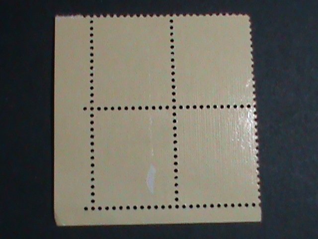 ​UNITED STATES-1981-SC#1939 CHRISTMAS BLOCK OF 4 STAMPS-MNH -VERY FINE