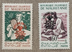 Mauritania 1962 Aide aux Refugees INVERTED overprint MNH. Scott 130, 132 variety