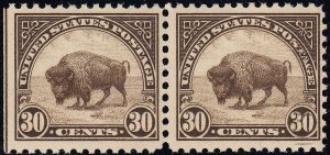 U.S. 569 FVF NH PAIR w/MAJOR DOUBLE TRANSFER, Pos. 52 Plate 16065 (102322) 