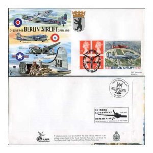 JS(CC)62 Berlin Airlife Cover with block of 1st Class stamps (A)