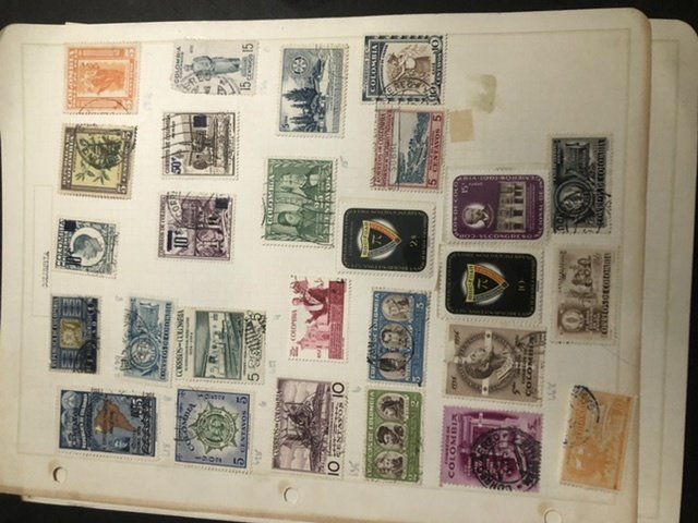 W.W. Stamps In Glassine’s & On Pages Lots Of VERY OLD Issued Might Find Gems