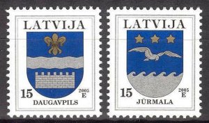 Latvia 2005 Definitive issue Coats of Arms set of 2 Jurmala Daugavpils MNH**