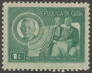 Cuba, stamp, Scott#407,  mint, hinged,  1 cent, Aged couple,