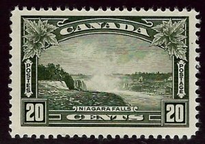 Canada SC#225 MNH F-VF SCV$21.00....Worth a Close Look!