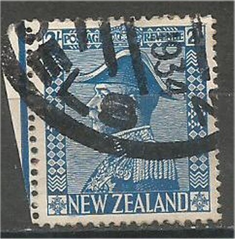 NEW ZEALAND 1926, used 2sh, George V Scott 182