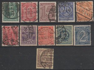 Mi: 23/33 used German Officials