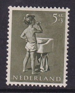 Netherlands  #B273 MNH 1954 child brushing teeth 7c