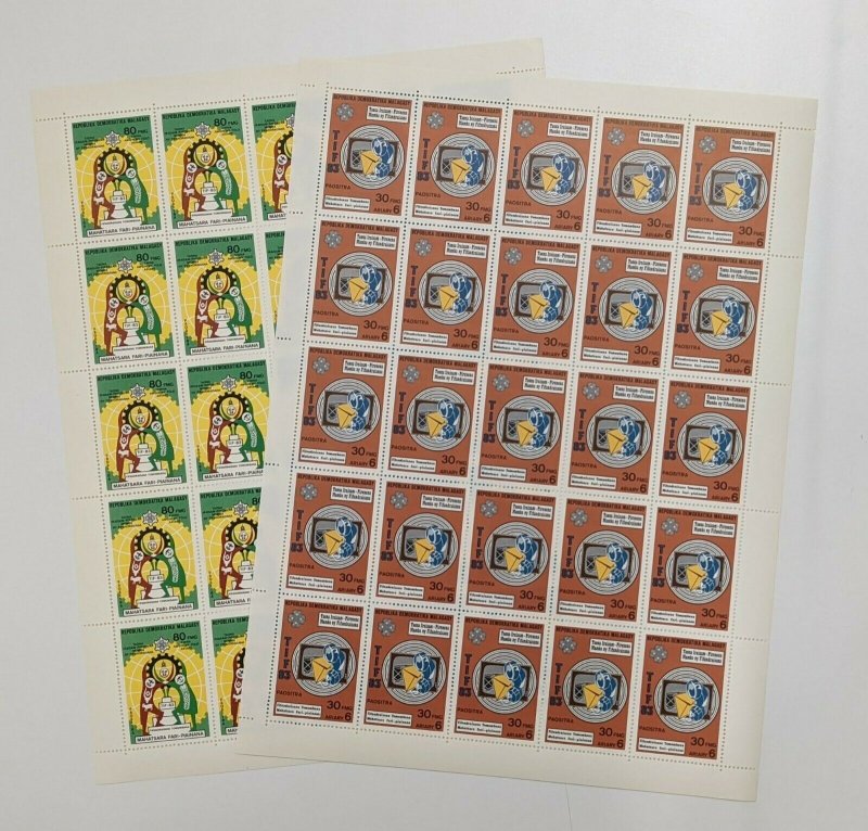 Malagasy/Madagascar 1983 - World Communications - 2v Sheets of 25 - 660-61 - MNH 