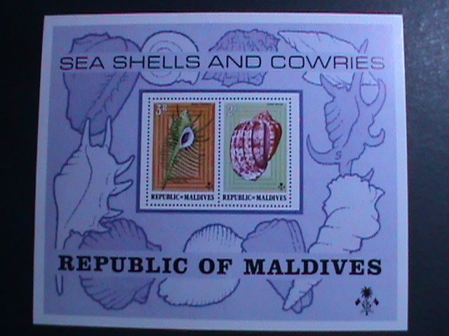 MALDIVES-ISLANDS-1975 SC# 541 BEAUTIFUL SEA SHELLS & COWRIES MNH SHEET VF