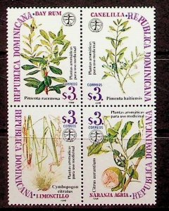 DOMINICAN REP. Sc 1289 NH BLOCK OF 4 OF 1998 - FLOWERS