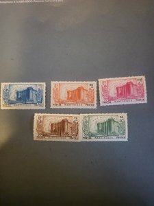 Stamps Martinique Scott #B3-7   hinged
