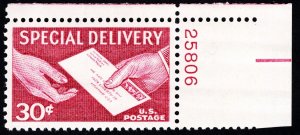 US E21 MNH VF 30 Cent Hands and Letter