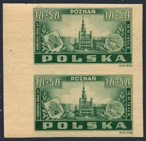 Poland B40 imperf pair, MNH. Postal Worker Convention, 1945. City Hall, Poznan.