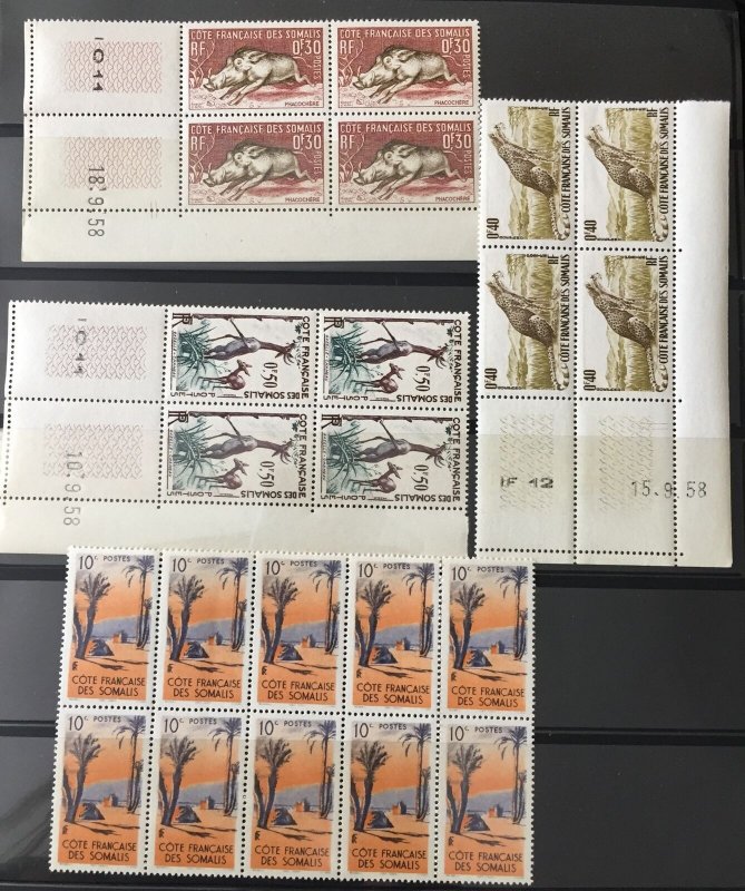 France & Cols Blocks MNH(Apx 60+Stamps)HP07 )