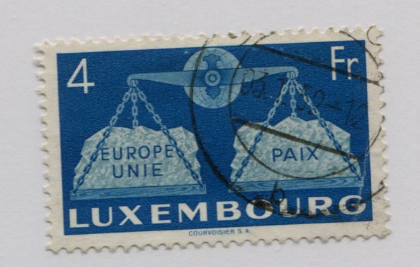 LUXEMBOURG  277  USED