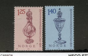 Norway, Scott #673-74, Mint, Never Hinged complete set