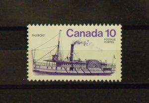 15871   CANADA   Used # 701ii     Error - Dash under Flag     CV$ 2.50