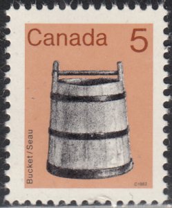 Canada 1982-87 MNH Sc #920 5c Bucket perf 14x13.3