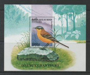 Thematic Stamps Animals - BENIN 1997 SONG BIRDS MS mint