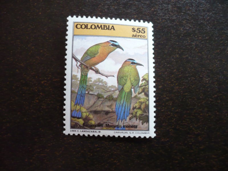 Stamps - Colombia - Scott# C752 - Mint Never Hinged Part Set of 1 Stamp