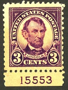 U.S. #555 MINT PL# OG NH SML TEAR 